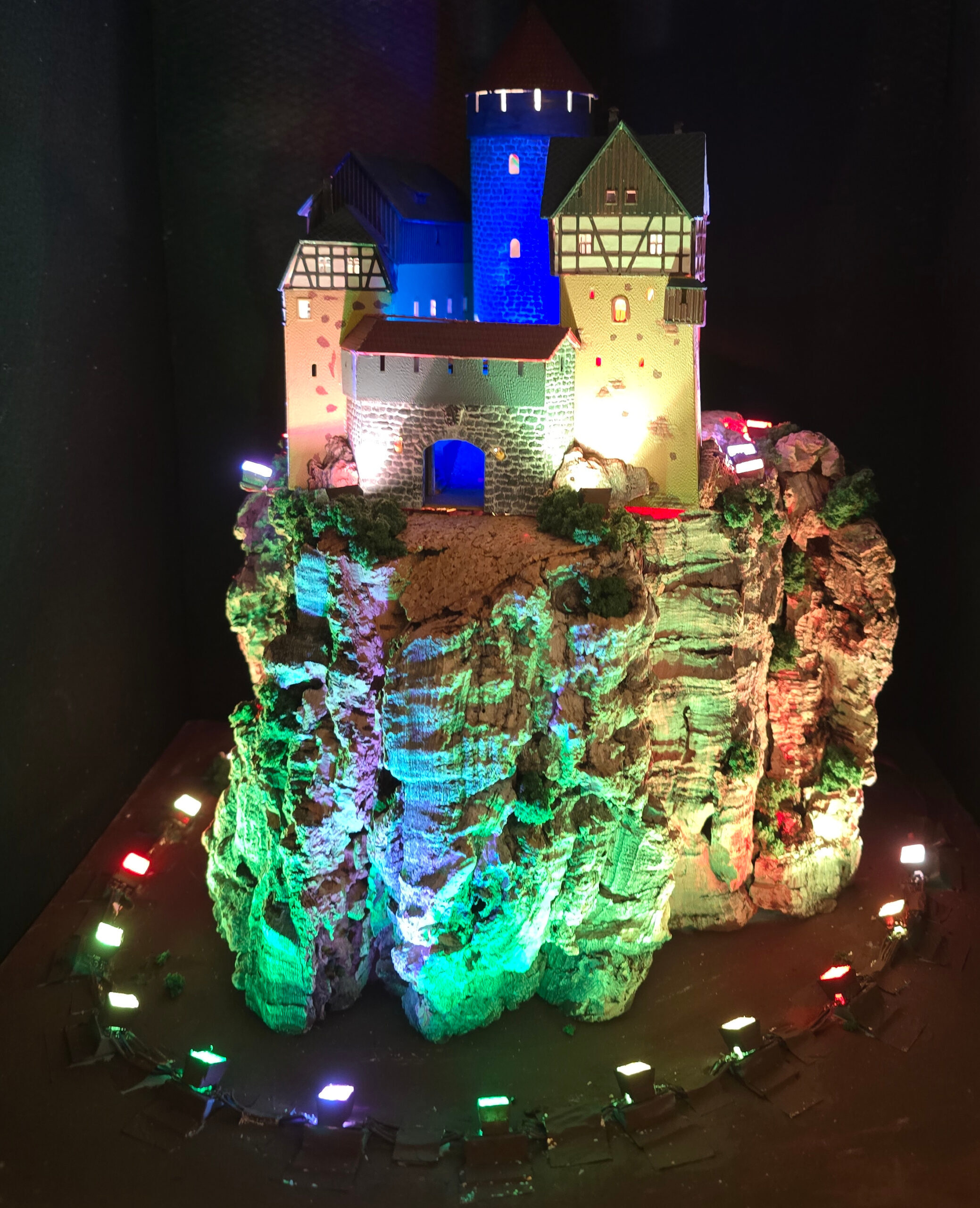 MEC_Arnsdorf_bei_Nacht_03